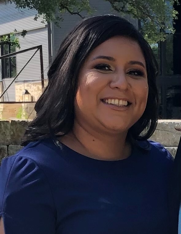 Lyza Escamilla-Garza